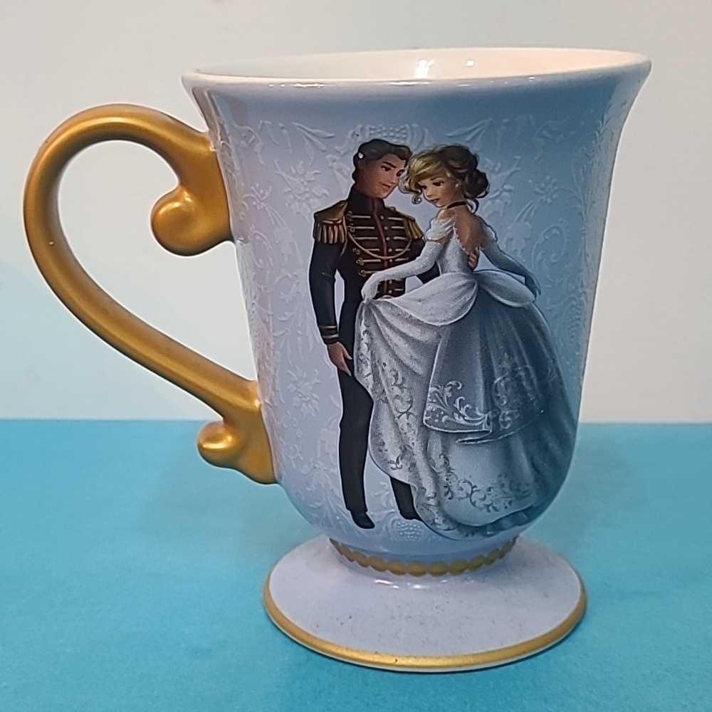 2013 Cinderella & Prince Charming Disney Fairytale Designer Collection Mug